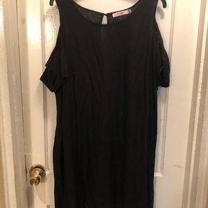 Cold shoulder Black linen dress